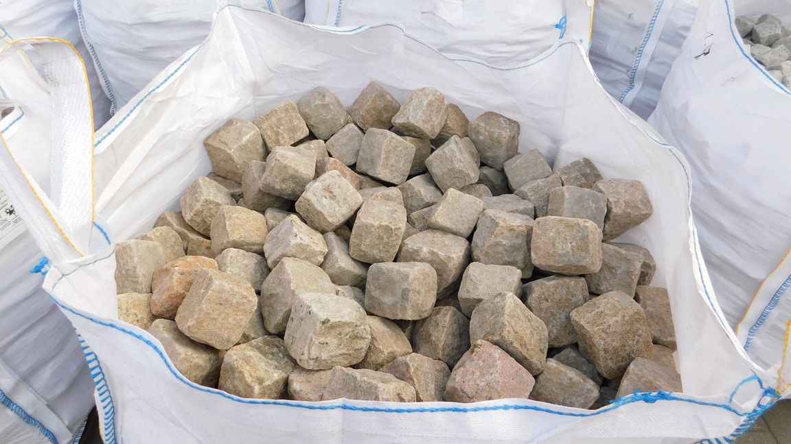 tl_files/B+B-2013/img/Nachrichten/Kleinsteinpflaster.jpg tl_files/B+B-2013/img/Nachrichten/Kleinsteinpflaster.jpg