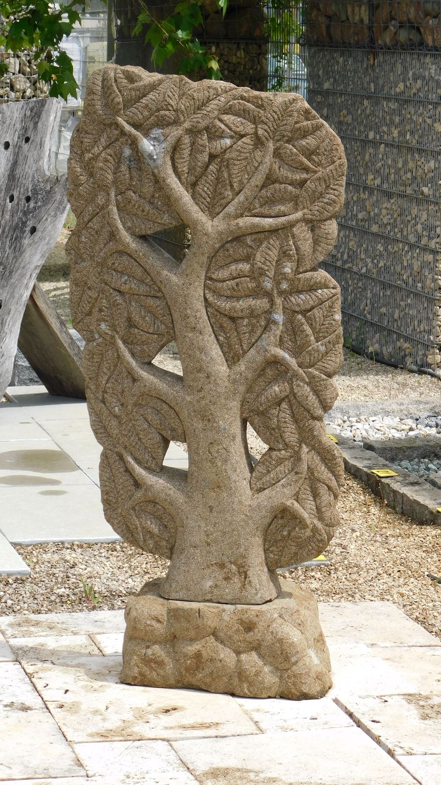 Skulptur Baum tl_files/B+B-2013/img/Nachrichten/Skulptur Baum.jpg